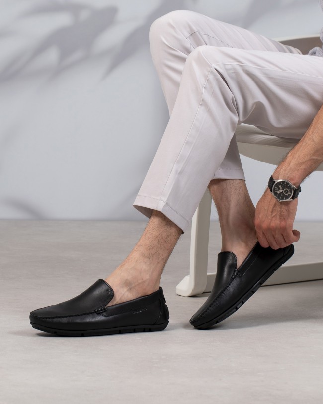 Frison Noir Cuir